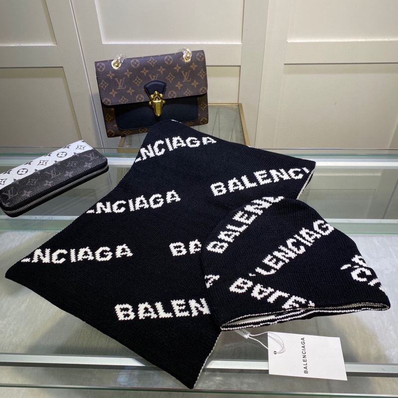 Balenciaga Caps Scarfs